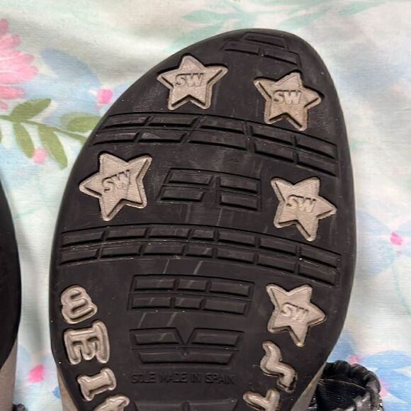 Stuart Weitzman T Strap Thong Sandals Metal - 7.5 - Picture 8 of 13